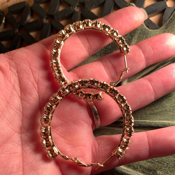 NWOT Beautiful gold tone earrings good size hoops with crystals! - Picture 3 of 6